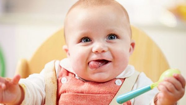 جدول تغذية الطفل الرضيع في الشهر السادس