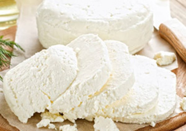 تفسير رؤية الجبن وشراءه في المنام للعزباء