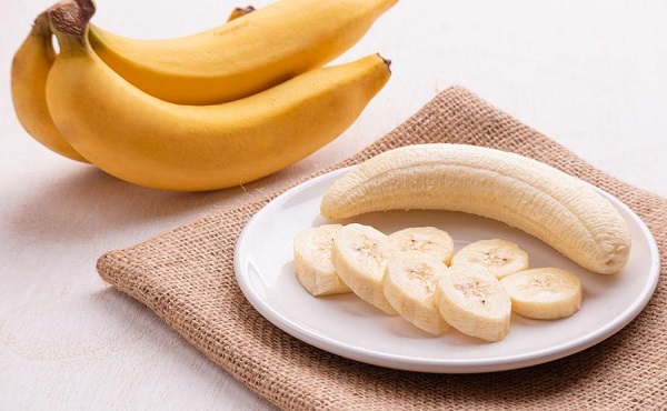 الفيتامينات الموجودة في الموز