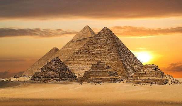 تفسير رؤية السفر لجمهورية مصر العربية