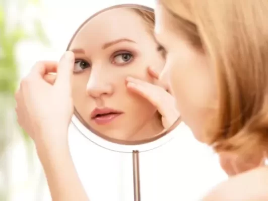 طرق علاج انتفاخ الوجه بسبب الكورتيزون