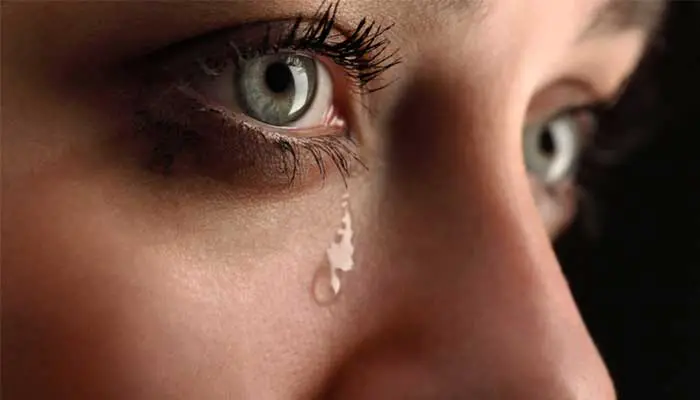 البكاء بدون صوت في المنام