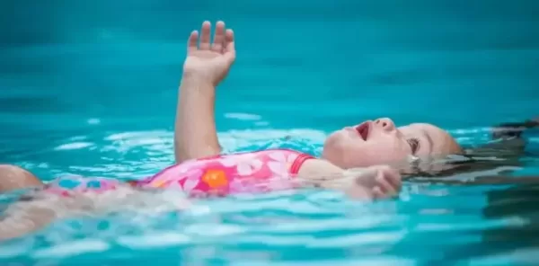 تفسير حلم انقاذ طفل من الغرق